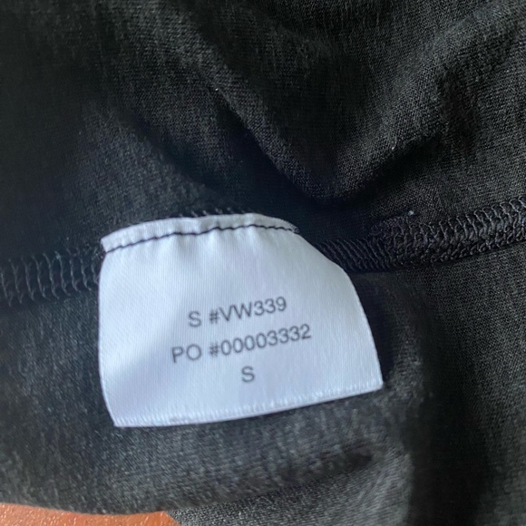 Vuori Halo Performance Shorts - Picture 5 of 5